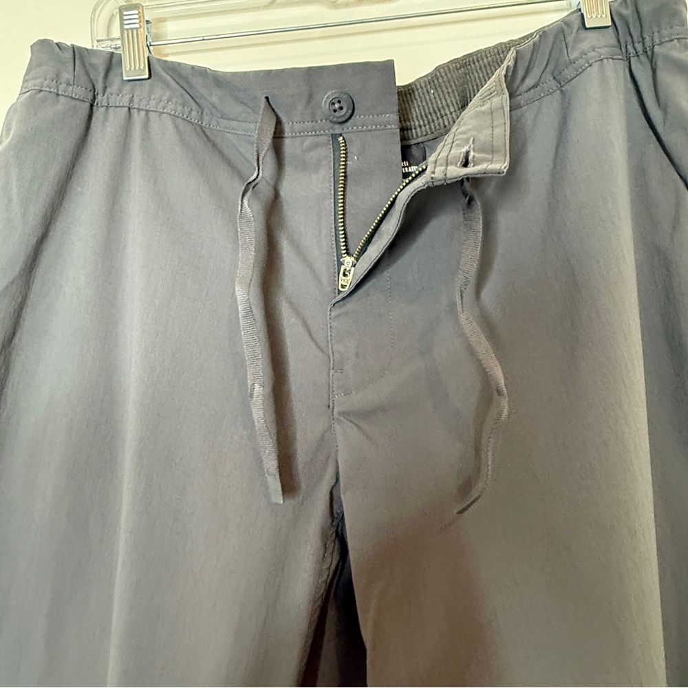 REI Co-Op Men's Beyonder Pants 38x32 Gray Drawstring Tapered Ripstop Lightweight - Picture 3 of 6